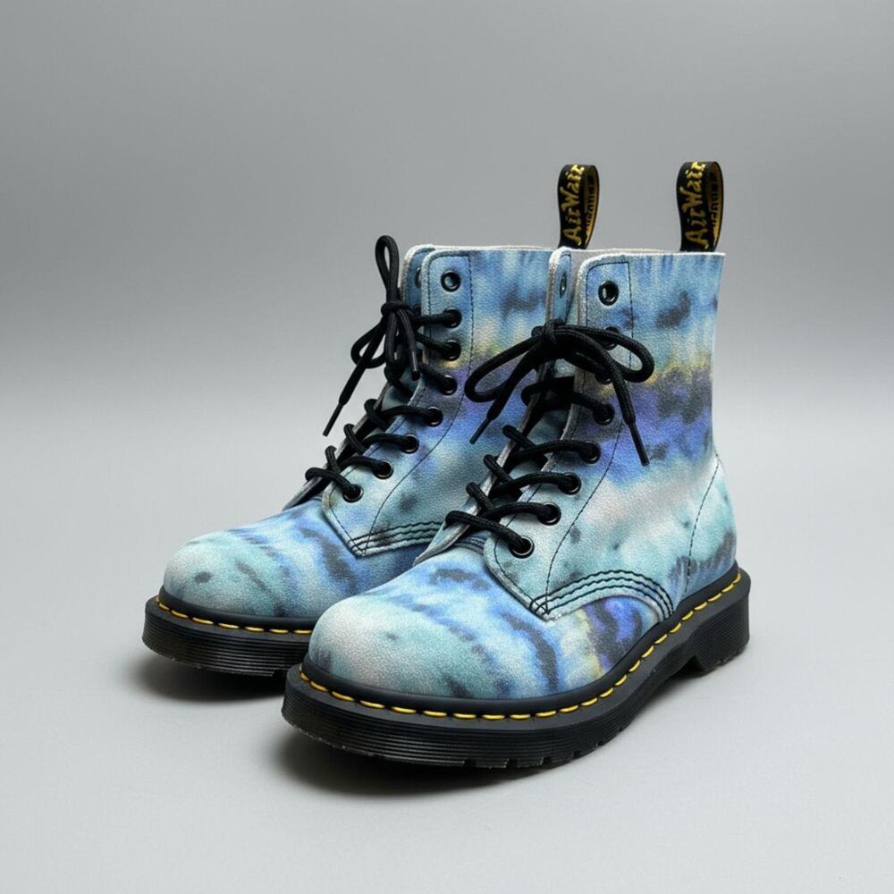 Doc martens blue tie dye Pascal boots, size 5, LIKE NEW!